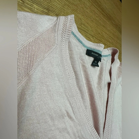 Banana Republic NWOT Lightweight Cardigan - Pale pink sz XS, 16” p2p - Picture 5 of 6